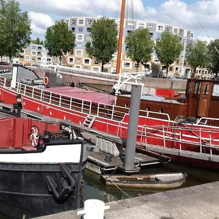 Otel Boat Six Rotterdam